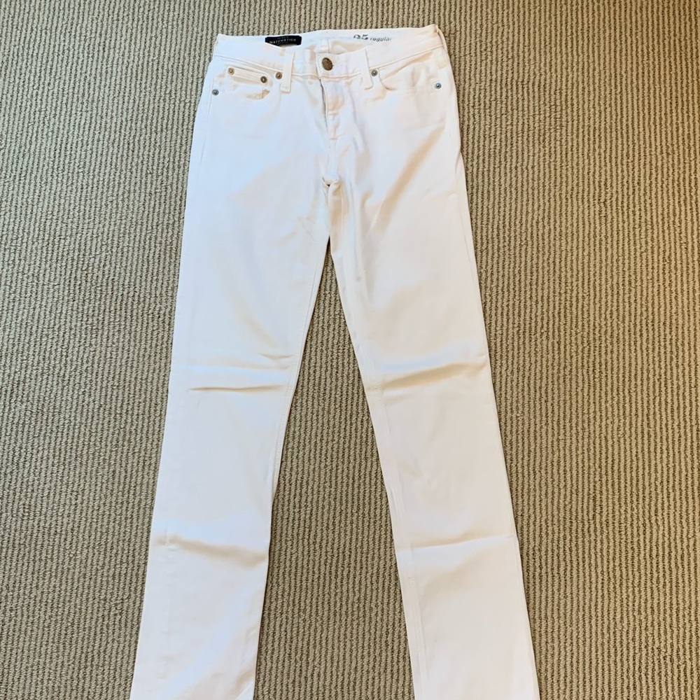 J Crew ‘Matchstick’ white jeans (size 25)